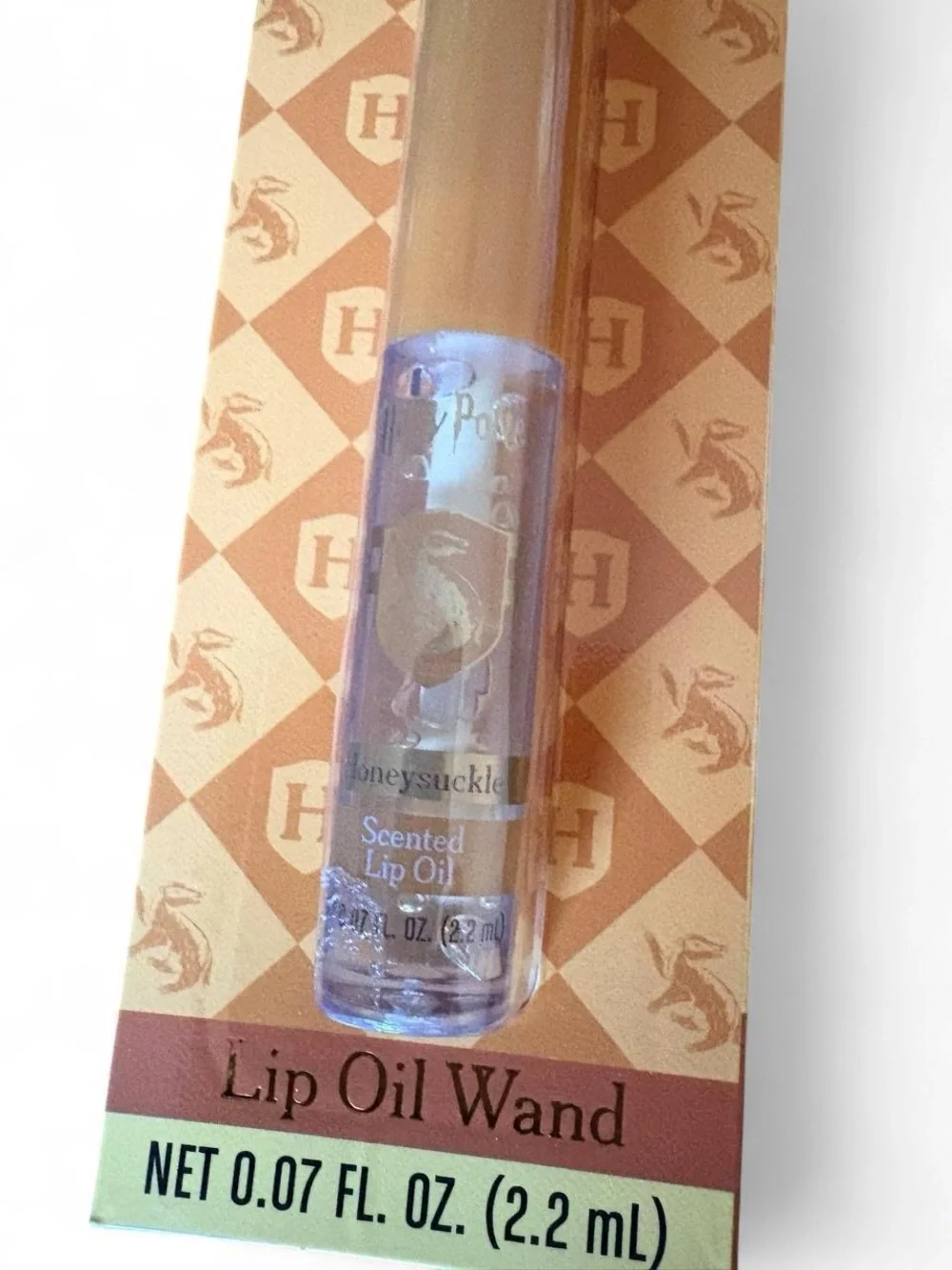✨ BRAND NEW Harry Potter Hufflepuff Lip Oil Wand - Honeysuckle Scented